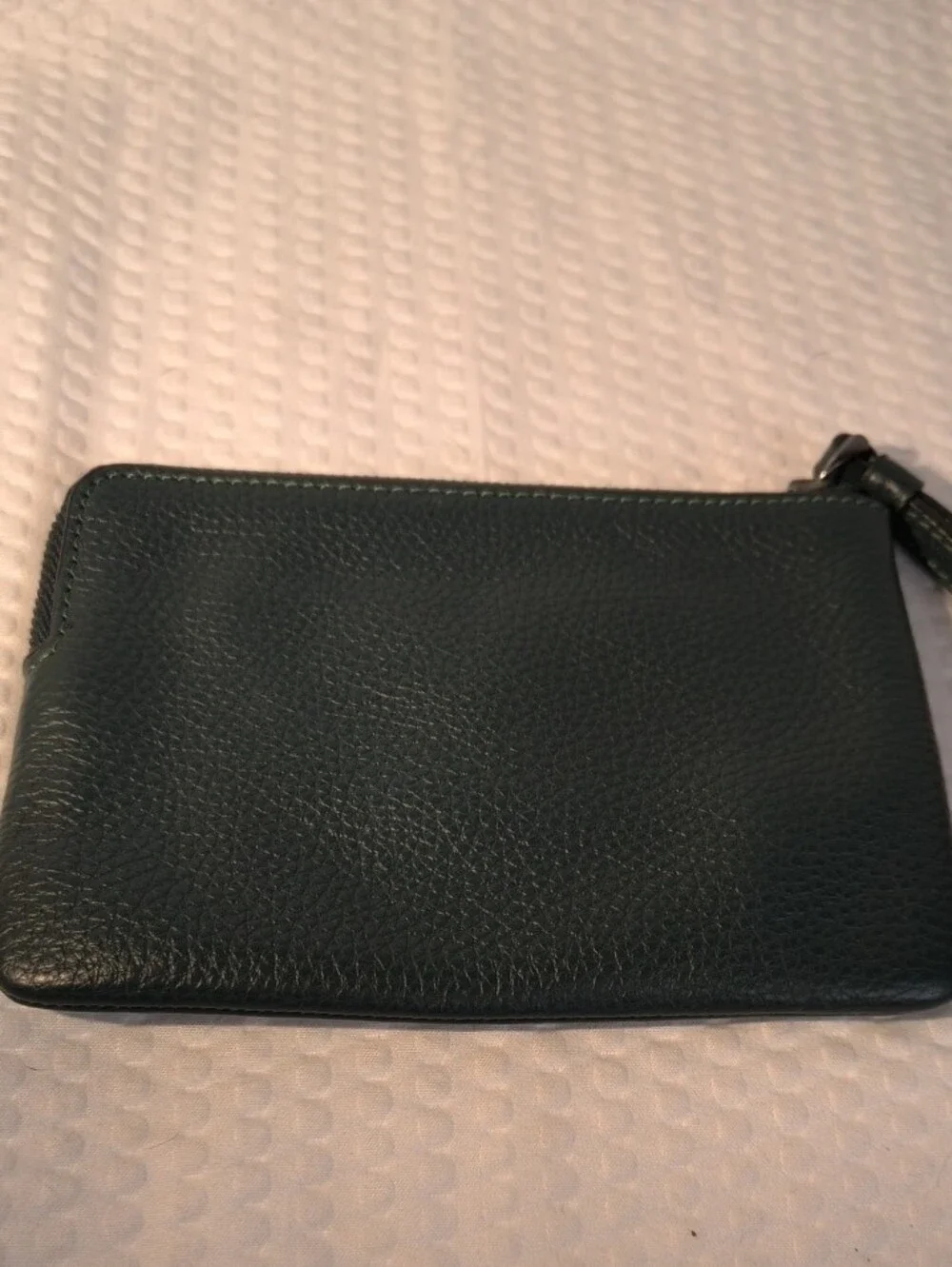 Coach Horse & Carriage Dark Green Leather Corner L Wristlet J2122